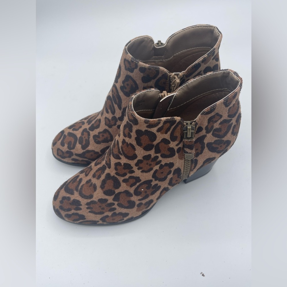 Women’s Leopard Print Booties Size 6 - image 4